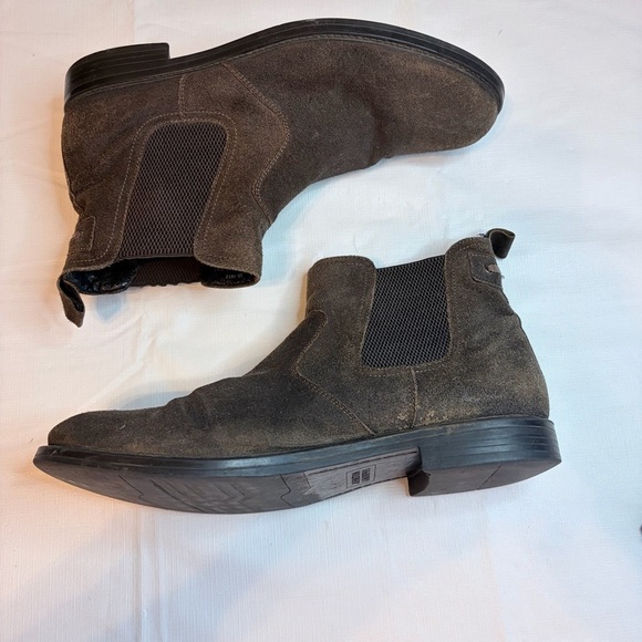Johnston & Murphy Dark Brown Suede Chelsea Slip On Boots